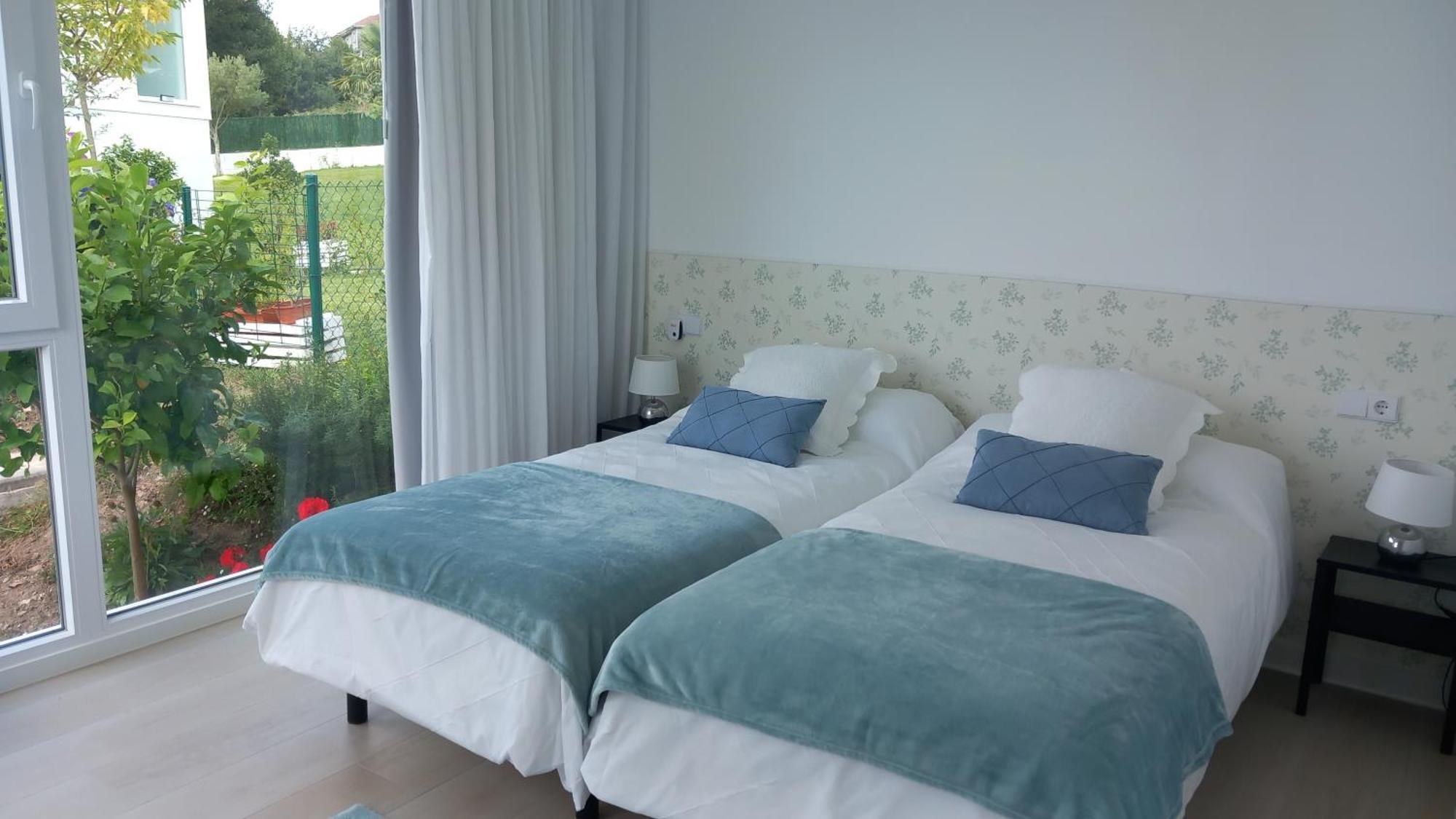 Casas Turisticas Lar Jardin - Parking Privado Сантьяго-де-Компостела Экстерьер фото
