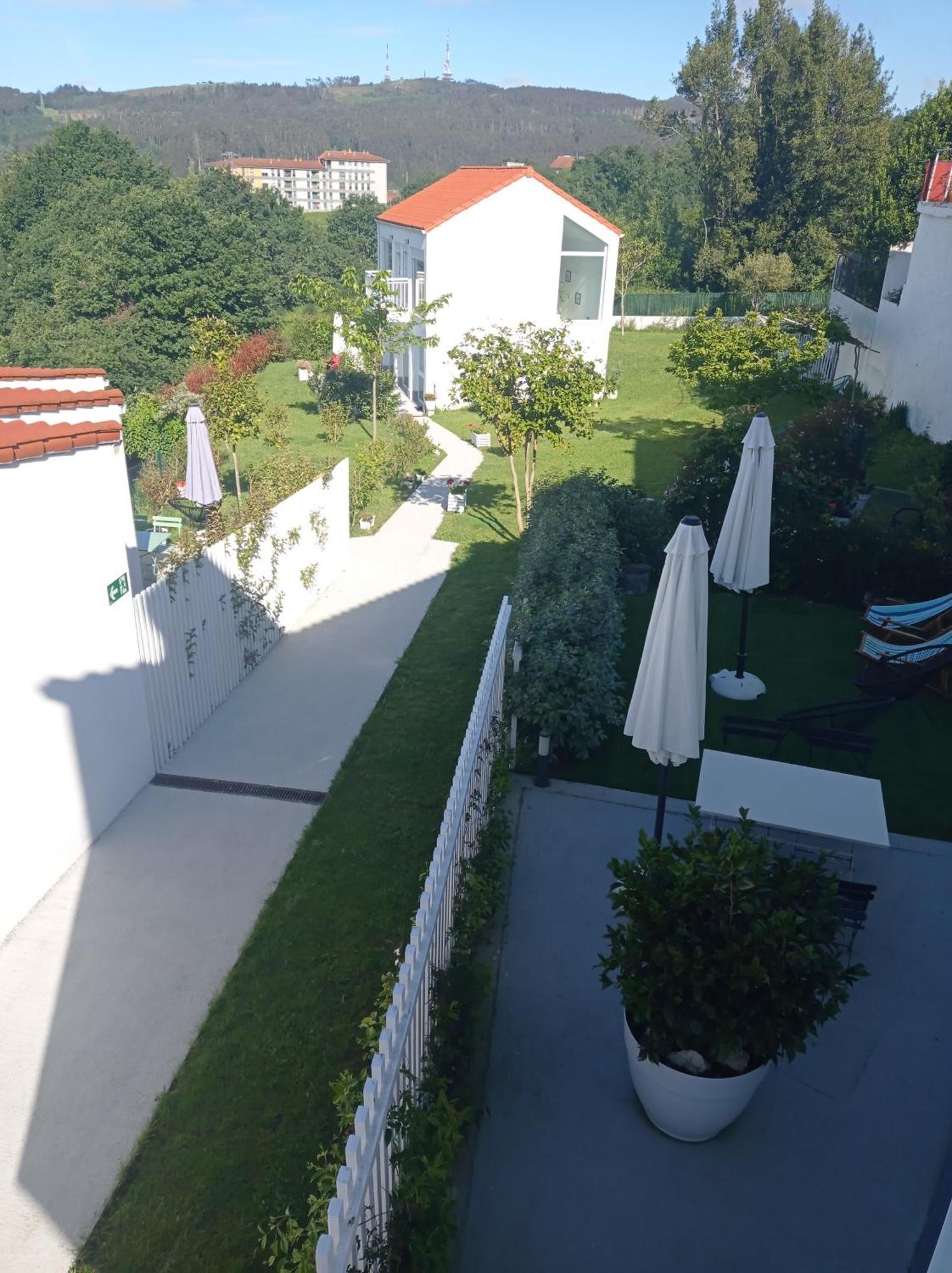 Casas Turisticas Lar Jardin - Parking Privado Сантьяго-де-Компостела Экстерьер фото